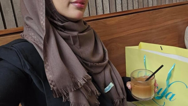 ⁦ملفع شال خفيف بني رمادي⁩ - الصورة ⁦3⁩